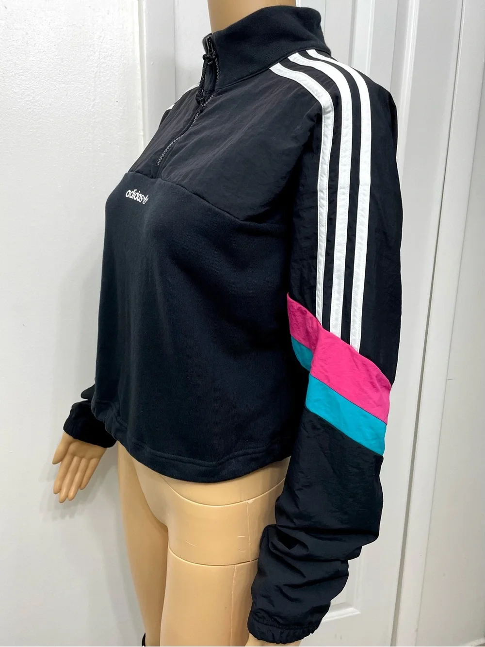 adidas Originals Half-Zip Crop Track Jacket Black Cropped Active Top size L - Picture 6 of 13